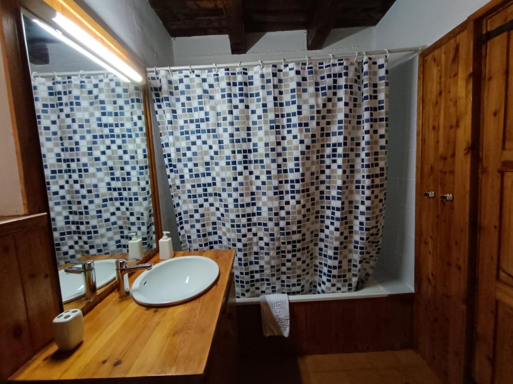 Inmocyma Residencial Linsoles-Valle De Benasque Bagian luar foto